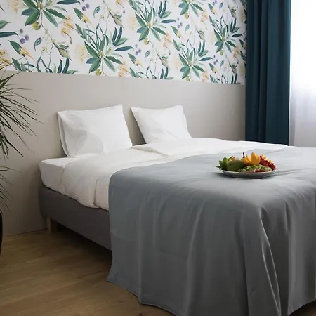 Restauracja ,,biała Dama,, *